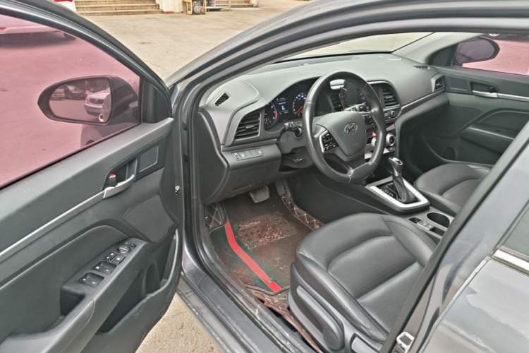 Used Hyundai Elantra (6th Generation / Lingdong) 2020 1.5L CVT Smart & Stylish – Elite Version Driver Seat