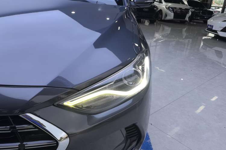 Used Hyundai Elantra (6th Generation / Lingdong) 2020 1.5L CVT Smart & Stylish – Elite Version Left Front Headlight
