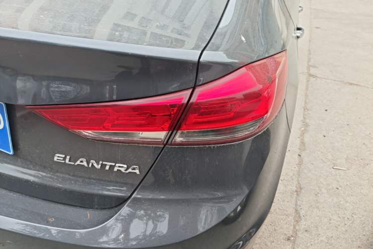 Used Hyundai Elantra (6th Generation / Lingdong) 2020 1.5L CVT Smart & Stylish – Elite Version Right Rear Taillight