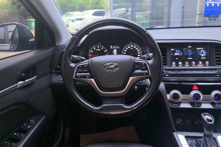 Used Hyundai Elantra (6th Generation / Lingdong) 2020 1.5L CVT Smart & Stylish – Elite Version Steering Wheel
