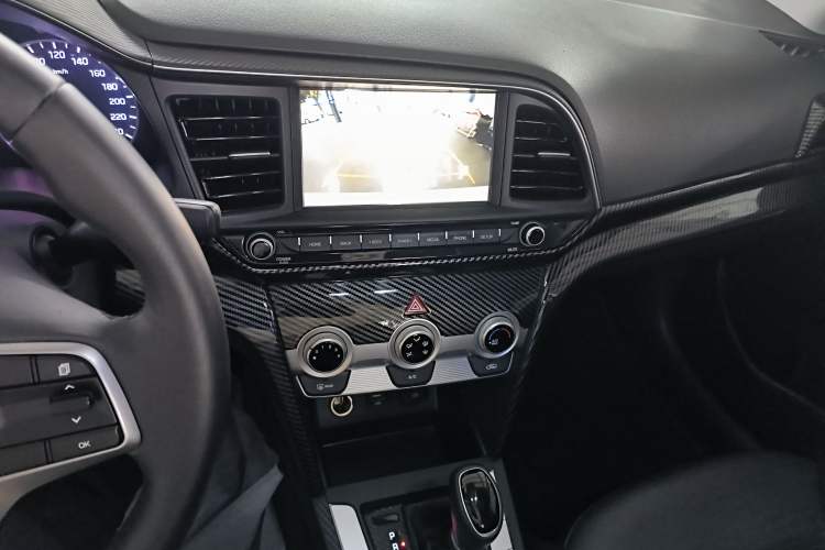 Used Hyundai Elantra (6th Generation / Lingdong) 2020 1.5L CVT Smart & Stylish – Elite Version Audio And AC Panel