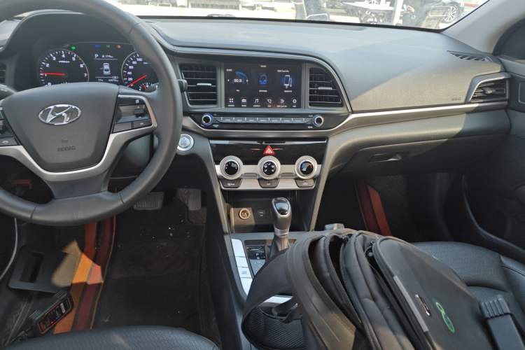 Used Hyundai Elantra (6th Generation / Lingdong) 2020 1.5L CVT Smart & Stylish – Elite Version Audio And AC Panel