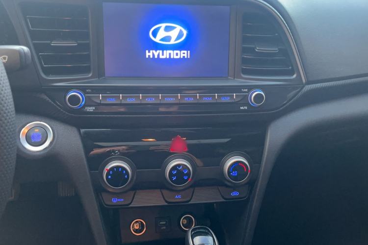 Used Hyundai Elantra (6th Generation / Lingdong) 2020 1.4T Dual-Clutch Xuan Dong · Dynamic Version Audio And AC Panel