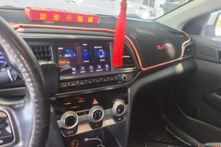 Used Hyundai Elantra (6th Generation / Lingdong) 2020 1.5L CVT Smart & Stylish – Elite Version Audio And AC Panel