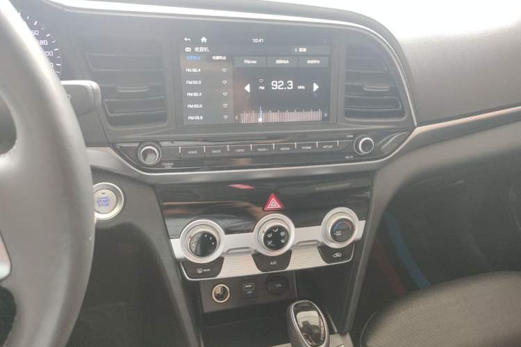 Used Hyundai Elantra (6th Generation / Lingdong) 2020 1.5L CVT Smart & Stylish – Elite Version Audio And AC Panel