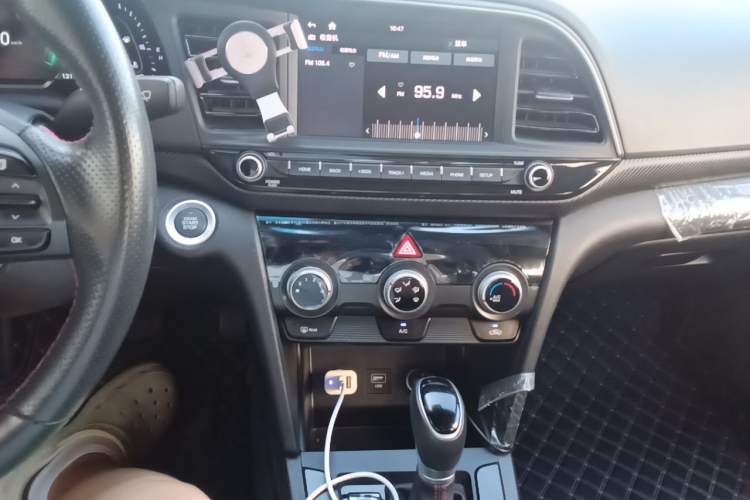 Used Hyundai Elantra (6th Generation / Lingdong) 2020 1.4T Dual-Clutch Xuan Dong · Dynamic Version Audio And AC Panel