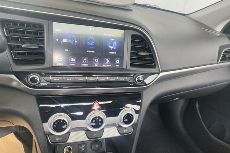 Used Hyundai Elantra (6th Generation / Lingdong) 2020 1.5L CVT Smart & Stylish – Elite Version Audio And AC Panel