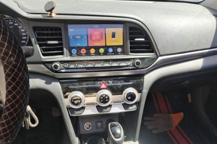 Used Hyundai Elantra (6th Generation / Lingdong) 2020 1.5L CVT Smart & Stylish – Elite Version Audio And AC Panel
