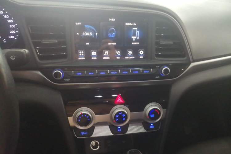 Used Hyundai Elantra (6th Generation / Lingdong) 2020 1.5L CVT Smart & Stylish – Elite Version Audio And AC Panel