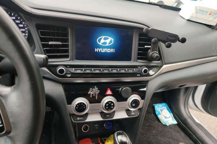 Used Hyundai Elantra (6th Generation / Lingdong) 2020 1.5L CVT Smart & Stylish – Elite Version Audio And AC Panel