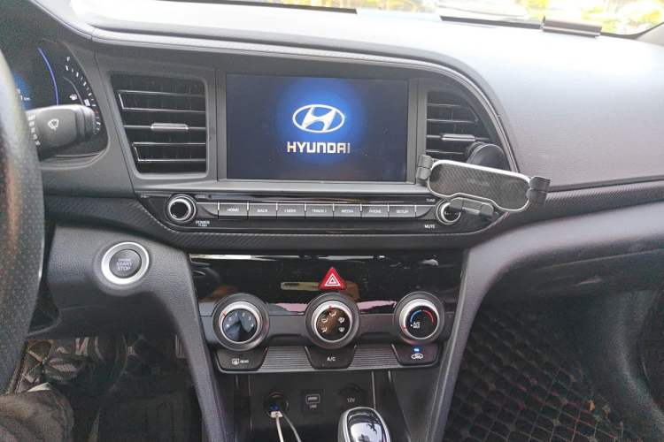 Used Hyundai Elantra (6th Generation / Lingdong) 2020 1.4T Dual-Clutch Xuan Dong · Dynamic Version Audio And AC Panel