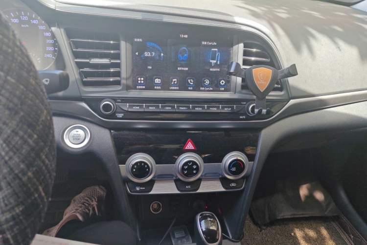Used Hyundai Elantra (6th Generation / Lingdong) 2020 1.5L CVT Smart & Stylish – Elite Version Audio And AC Panel