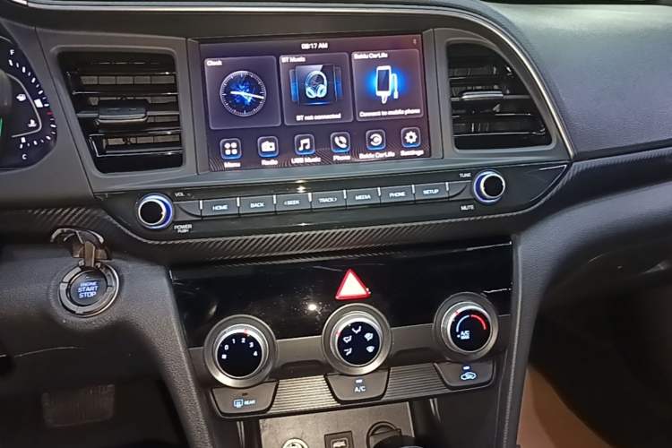 Used Hyundai Elantra (6th Generation / Lingdong) 2020 1.4T Dual-Clutch Xuan Dong · Dynamic Version Audio And AC Panel