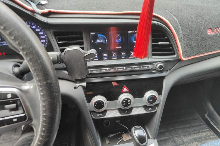 Used Hyundai Elantra (6th Generation / Lingdong) 2020 1.5L CVT Smart & Stylish – Elite Version Audio And AC Panel