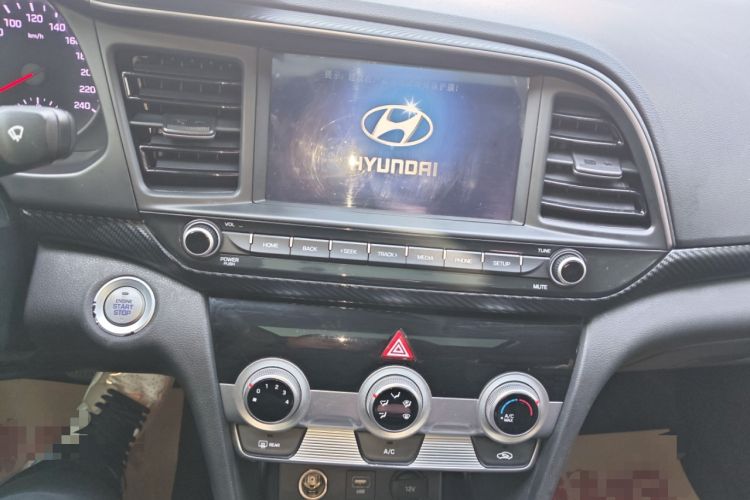 Used Hyundai Elantra (6th Generation / Lingdong) 2020 1.5L CVT Smart & Stylish – Elite Version Audio And AC Panel