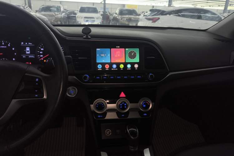 Used Hyundai Elantra (6th Generation / Lingdong) 2020 1.5L CVT Smart & Stylish – Elite Version Audio And AC Panel