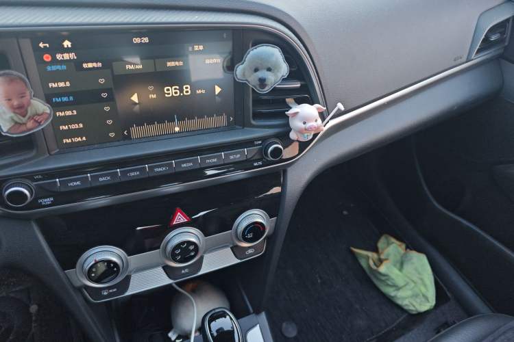 Used Hyundai Elantra (6th Generation / Lingdong) 2020 1.5L CVT Smart & Stylish – Elite Version Audio And AC Panel