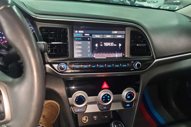 Used Hyundai Elantra (6th Generation / Lingdong) 2020 1.5L CVT Smart & Stylish – Elite Version Audio And AC Panel