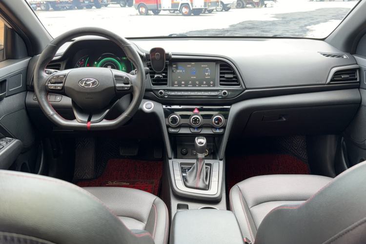 Used Hyundai Elantra (6th Generation / Lingdong) 2020 1.4T Dual-Clutch Xuan Dong · Dynamic Version Center Console