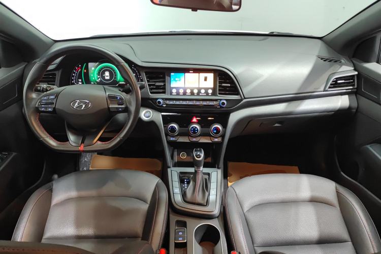 Used Hyundai Elantra (6th Generation / Lingdong) 2020 1.4T Dual-Clutch Xuan Dong · Dynamic Version Center Console
