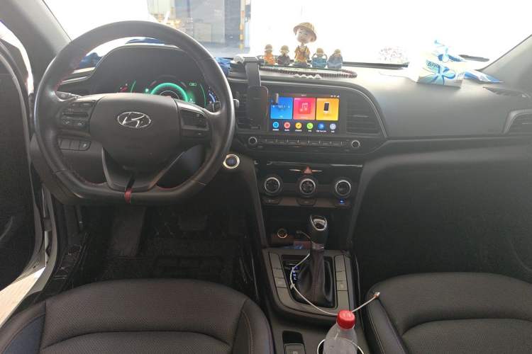 Used Hyundai Elantra (6th Generation / Lingdong) 2020 1.4T Dual-Clutch Xuan Dong · Dynamic Version Center Console