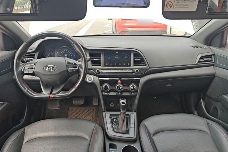 Used Hyundai Elantra (6th Generation / Lingdong) 2020 1.4T Dual-Clutch Xuan Dong · Dynamic Version Center Console