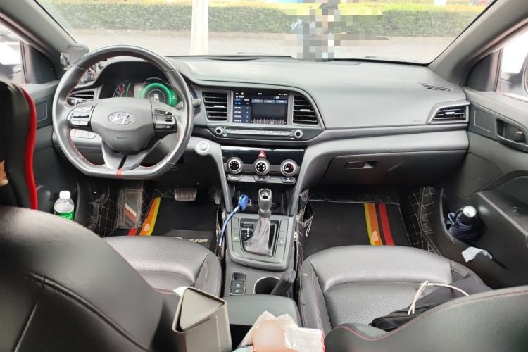 Used Hyundai Elantra (6th Generation / Lingdong) 2020 1.4T Dual-Clutch Xuan Dong · Dynamic Version Center Console