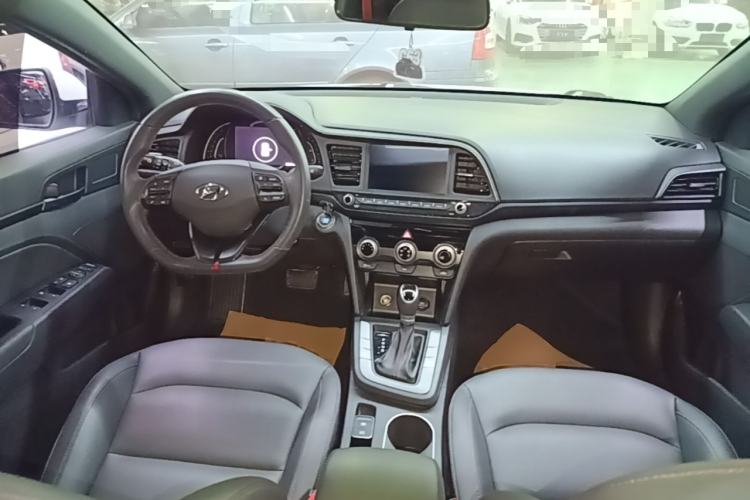 Used Hyundai Elantra (6th Generation / Lingdong) 2020 1.4T Dual-Clutch Xuan Dong · Dynamic Version Center Console