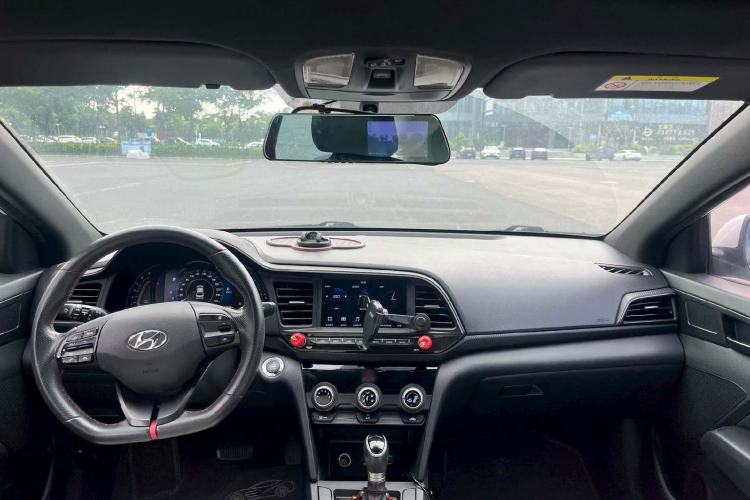 Used Hyundai Elantra (6th Generation / Lingdong) 2020 1.4T Dual-Clutch Xuan Dong · Dynamic Version Center Console