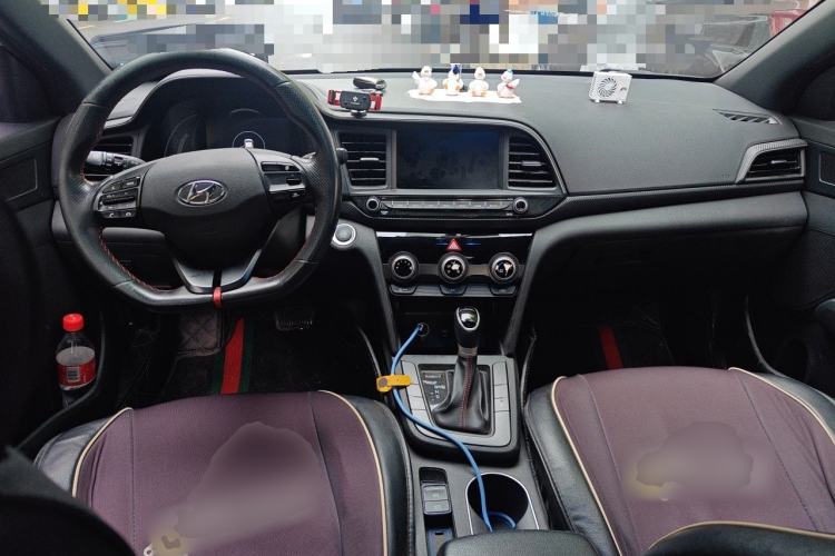 Used Hyundai Elantra (6th Generation / Lingdong) 2020 1.4T Dual-Clutch Xuan Dong · Dynamic Version Center Console