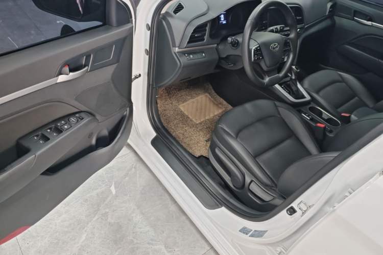 Used Hyundai Elantra (6th Generation / Lingdong) 2020 1.5L CVT Smart & Stylish – Elite Version Driver Seat