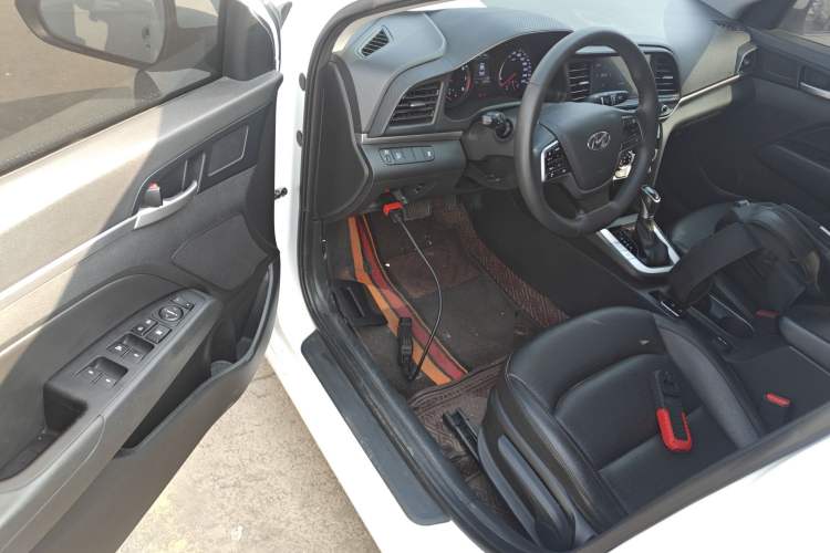 Used Hyundai Elantra (6th Generation / Lingdong) 2020 1.5L CVT Smart & Stylish – Elite Version Driver Seat
