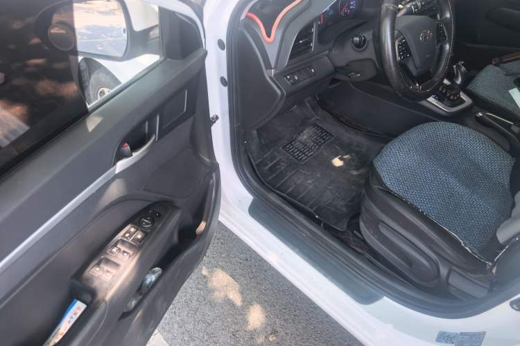Used Hyundai Elantra (6th Generation / Lingdong) 2020 1.5L CVT Smart & Stylish – Elite Version Driver Seat
