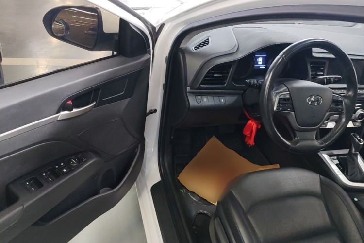 Used Hyundai Elantra (6th Generation / Lingdong) 2020 1.5L CVT Smart & Stylish – Elite Version Driver Seat