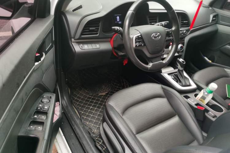 Used Hyundai Elantra (6th Generation / Lingdong) 2020 1.5L CVT Smart & Stylish – Elite Version Driver Seat
