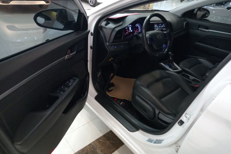 Used Hyundai Elantra (6th Generation / Lingdong) 2020 1.5L CVT Smart & Stylish – Elite Version Driver Seat