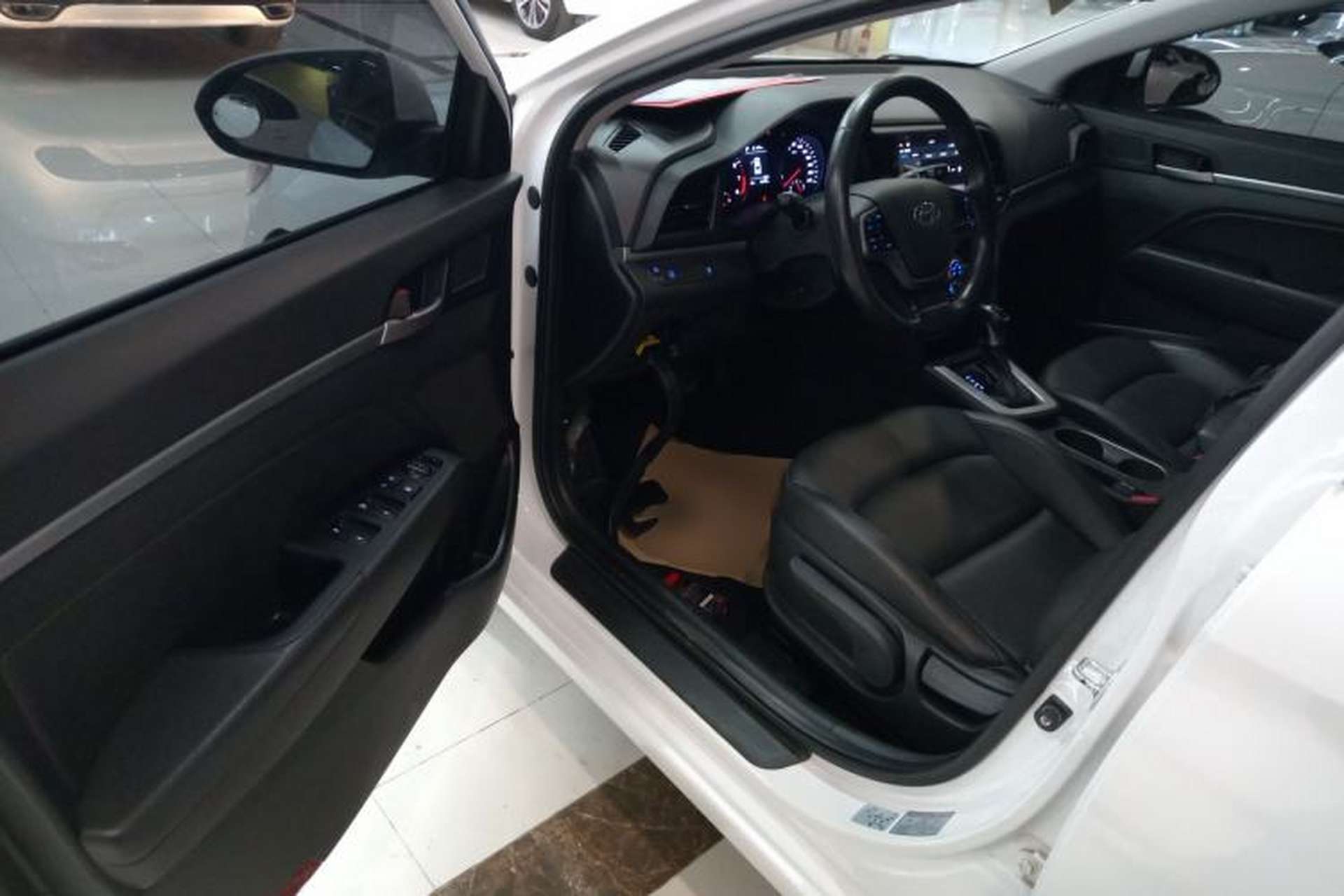 Used Hyundai Elantra (6th Generation / Lingdong) 2020 1.5L CVT Smart & Stylish – Elite Version Driver Seat
