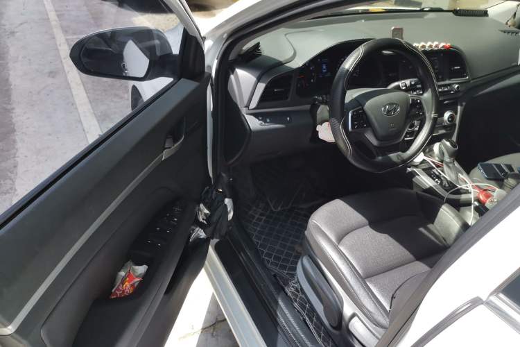 Used Hyundai Elantra (6th Generation / Lingdong) 2020 1.5L CVT Smart & Stylish – Elite Version Driver Seat