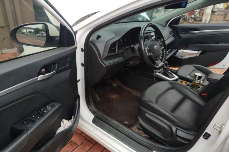 Used Hyundai Elantra (6th Generation / Lingdong) 2020 1.5L CVT Smart & Stylish – Elite Version Driver Seat