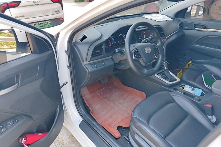 Used Hyundai Elantra (6th Generation / Lingdong) 2020 1.5L CVT Smart & Stylish – Elite Version Driver Seat