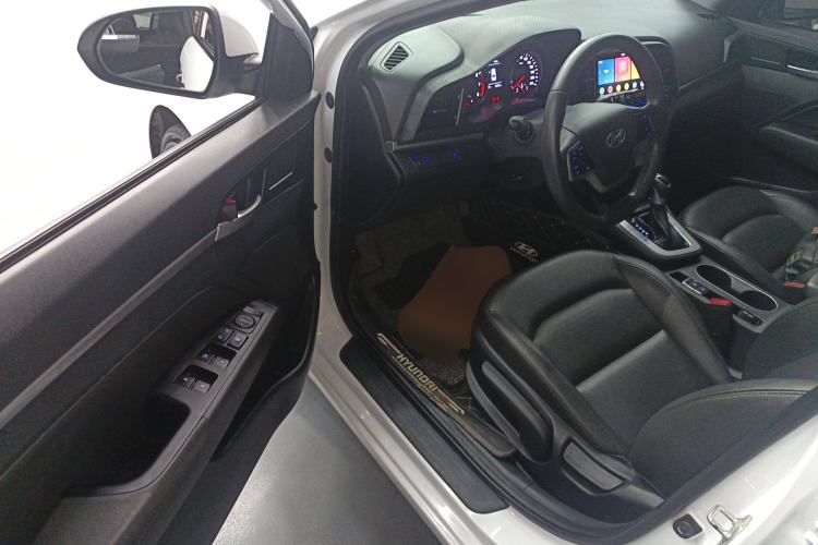 Used Hyundai Elantra (6th Generation / Lingdong) 2020 1.5L CVT Smart & Stylish – Elite Version Driver Seat