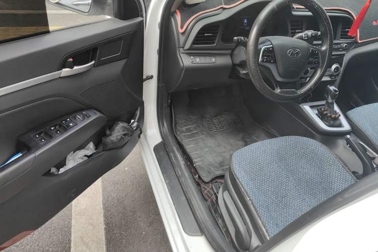 Used Hyundai Elantra (6th Generation / Lingdong) 2020 1.5L CVT Smart & Stylish – Elite Version Driver Seat