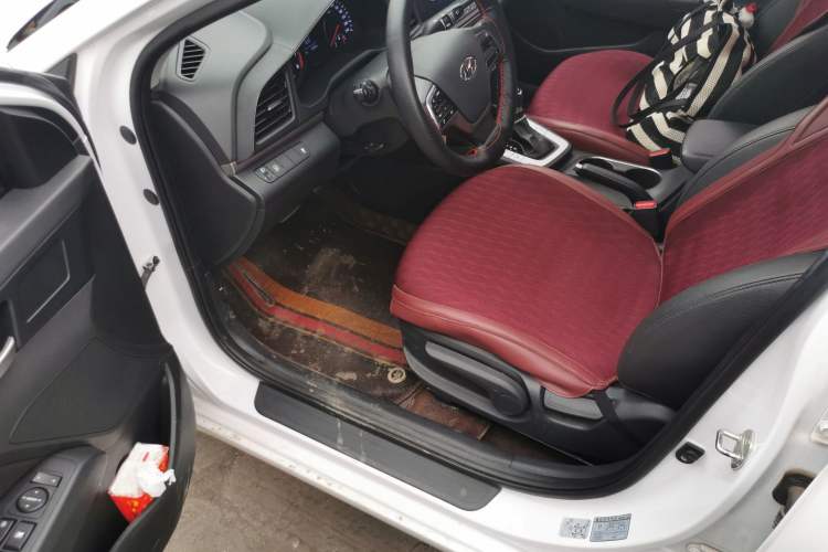 Used Hyundai Elantra (6th Generation / Lingdong) 2020 1.5L CVT Smart & Stylish – Elite Version Driver Seat