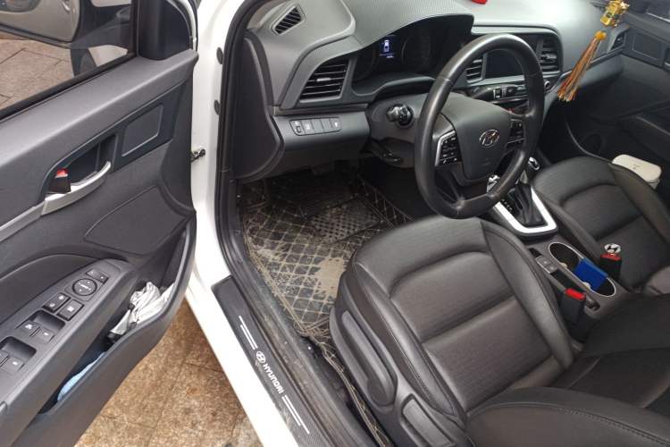 Used Hyundai Elantra (6th Generation / Lingdong) 2020 1.5L CVT Smart & Stylish – Elite Version Driver Seat