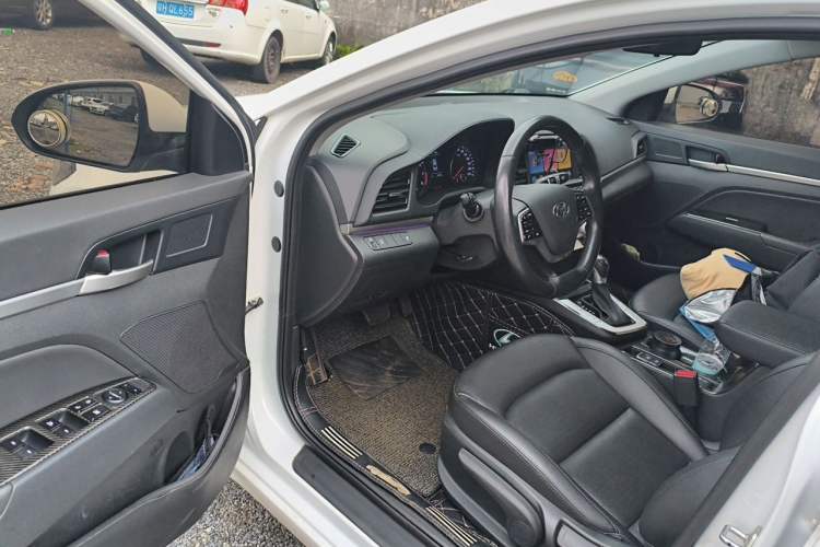 Used Hyundai Elantra (6th Generation / Lingdong) 2020 1.5L CVT Smart & Stylish – Elite Version Driver Seat