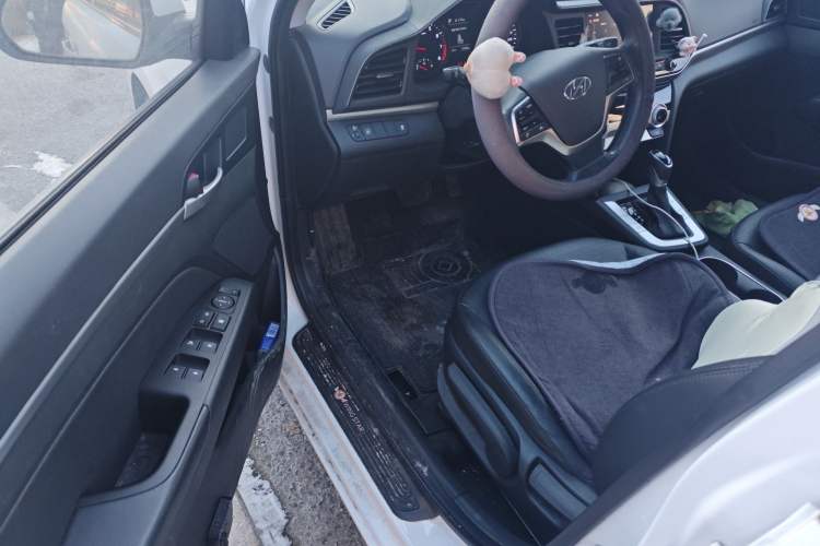 Used Hyundai Elantra (6th Generation / Lingdong) 2020 1.5L CVT Smart & Stylish – Elite Version Driver Seat