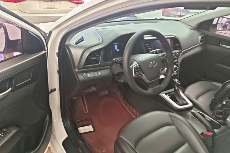 Used Hyundai Elantra (6th Generation / Lingdong) 2020 1.5L CVT Smart & Stylish – Elite Version Driver Seat