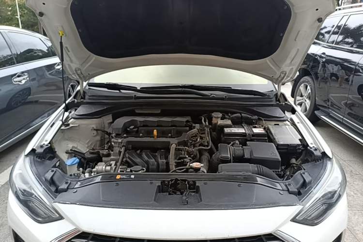 Used Hyundai Elantra (6th Generation / Lingdong) 2020 1.5L CVT Smart & Stylish – Elite Version Engine Bay