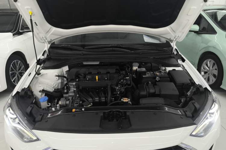 Used Hyundai Elantra (6th Generation / Lingdong) 2020 1.5L CVT Smart & Stylish – Elite Version Engine Bay