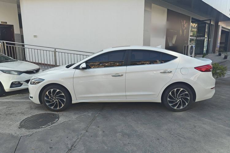 Used Hyundai Elantra (6th Generation / Lingdong) 2020 1.5L CVT Smart & Stylish – Elite Version Exterior 3